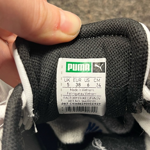 BTS x PUMA 2017 Court Star Shoes, NWT, Collectors item - Picture 9 of 10